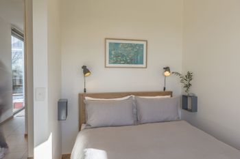 Lightshift Clunes - Accommodation Nelson Bay 4