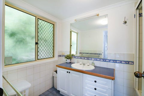 Blue Haven - 7 Egret Street - Accommodation Nelson Bay 3