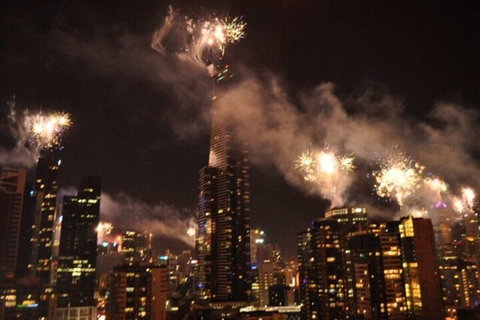 Modern 2BD W / City Views Pool Gym & Rooftop - Accommodation Nelson Bay 1