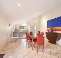 Beach Affair - 10 Callitris Crescent - Accommodation Nelson Bay