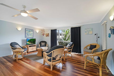 Allamanda Sands - 23 Oriole Avenue - Accommodation Nelson Bay 4