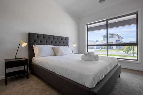 Comfy And Warm Home In Point Cook - Accommodation Nelson Bay 4