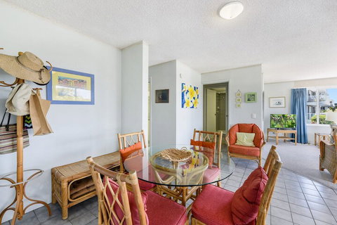 Ocean Shores 2 - 2/60-64 Peregian Esplanade - Accommodation Nelson Bay 2