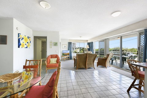 Ocean Shores 2 - 2/60-64 Peregian Esplanade - Accommodation Nelson Bay 5
