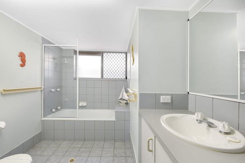 Ocean Shores 2 - 2/60-64 Peregian Esplanade - Accommodation Nelson Bay 3