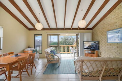 Galleries 3 - 3/28 Peregian Esplanade - Accommodation Nelson Bay 0