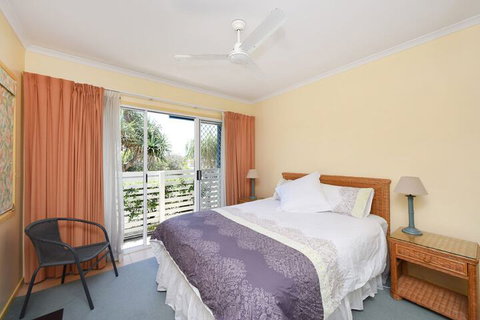Sunbright 2/5 Petrel Street - Accommodation Nelson Bay 7