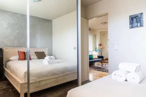 Charming 1 Bedroom Apartment In Vibrant South Yarra - Accommodation Nelson Bay 0