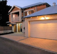 Terrific Townhouse - Accommodation Nelson Bay