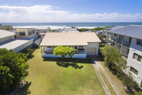 Baileys Beach House - Accommodation Nelson Bay 2