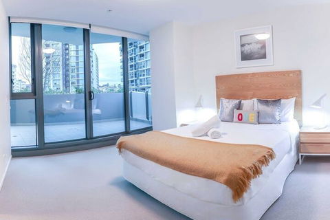 Incredible Riverside Apartment In Brisbane - Accommodation Nelson Bay 6