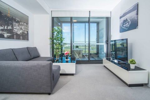 Minimalism Modern Apartment With Water View - Accommodation Nelson Bay 4