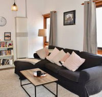 Charming Terrace House on Tree Lined Street - Accommodation Nelson Bay