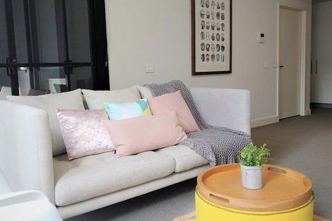 Luxury 1 Bedroom 1 Study With 1 Parking - Accommodation Nelson Bay 6
