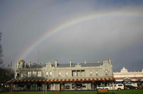 Madden's Commercial Hotel - Accommodation Nelson Bay 4