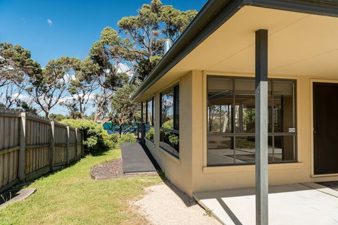 Allure - Accommodation Nelson Bay 1