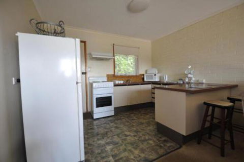 Ballymena Holiday Units - Accommodation Nelson Bay 2