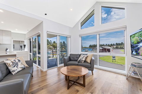 Absolute - Accommodation Nelson Bay 6