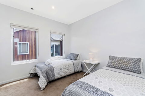 Absolute - Accommodation Nelson Bay 1