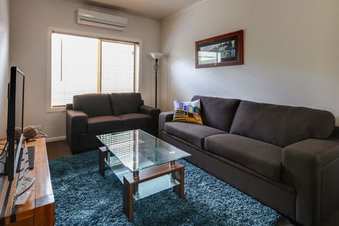 Reardon Place - Accommodation Nelson Bay 3