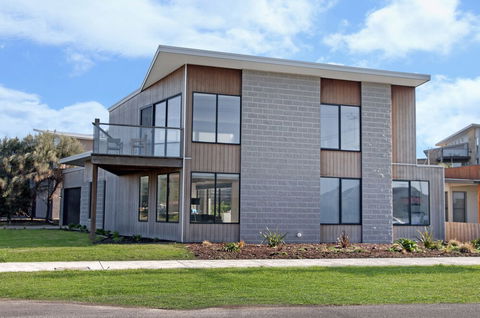 Bliss At South Beach - Accommodation Nelson Bay 0