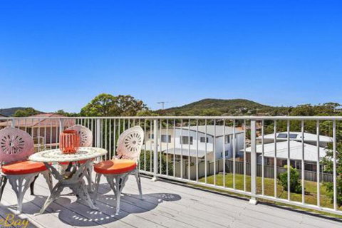 Thurlow Avenue House No.17 - Accommodation Nelson Bay 2