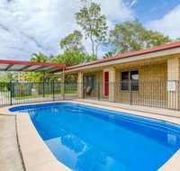 14 Double Island Drive Rainbow Beach Large Holiday House with PoolPets Welcome Free Wi Fi - Accommodation Nelson Bay