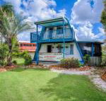 Wayfarers Beachouse Rainbow Beach Everything you need just metres to the beach - Accommodation Nelson Bay