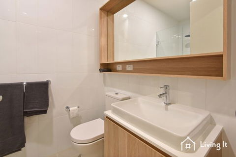 Tomkins Townhouse - Accommodation Nelson Bay 6