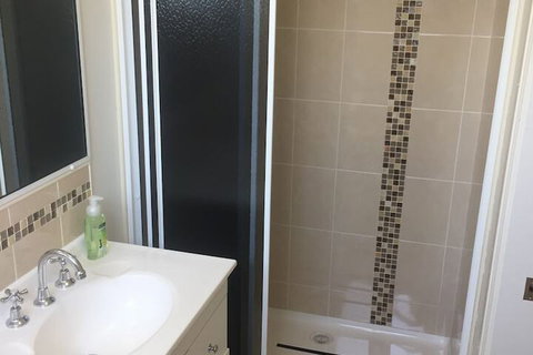 Farmers Quarters - Accommodation Nelson Bay 5