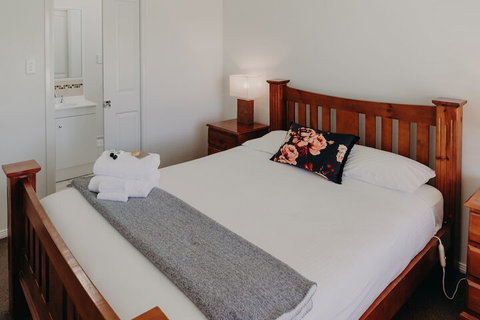 Farmers Quarters - Accommodation Nelson Bay 3