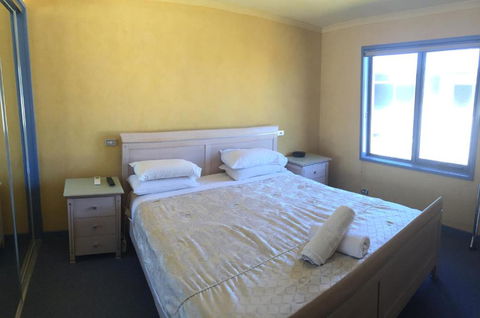 The Penthouse - Accommodation Nelson Bay 3