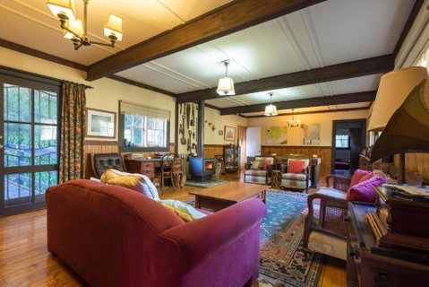 Walhalla Coach House - Nelson Bay Accommodation.com 6
