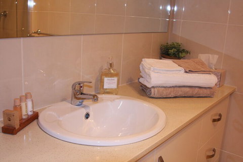 C And C Tanunda - Accommodation Nelson Bay 7