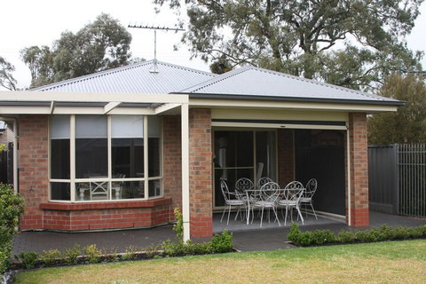 C And C Tanunda - Accommodation Nelson Bay 2
