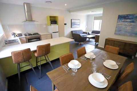 Eastend Studio Apartments - Accommodation Nelson Bay 2