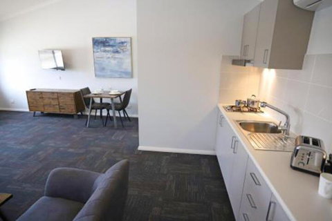 Eastend Studio Apartments - Accommodation Nelson Bay 7