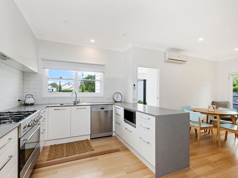 Marlow House - Accommodation Nelson Bay 4