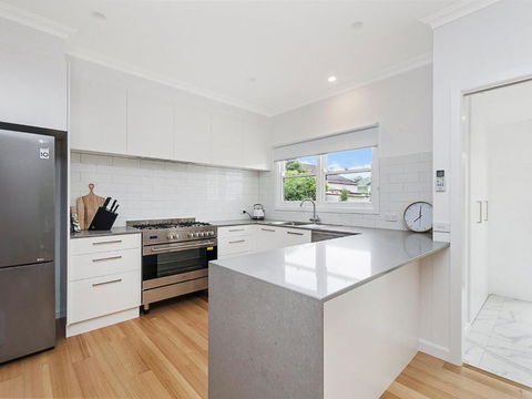 Marlow House - Accommodation Nelson Bay 3