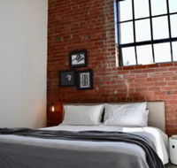 Stylish Warehouse Conversion in Heart of Fitzroy - Accommodation Nelson Bay