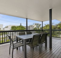 Sundance Pet Friendly Beach House in Peregian 59 Lorikeet Drive - Accommodation Nelson Bay