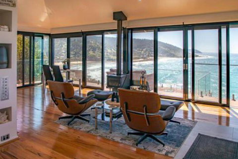 THE DECK HOUSE A WYE RIVER ICON - Accommodation Nelson Bay 5