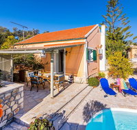 Red Bluff Beach House - Accommodation Nelson Bay