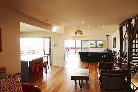 The Lodge At Eden Cove - Accommodation Nelson Bay 4