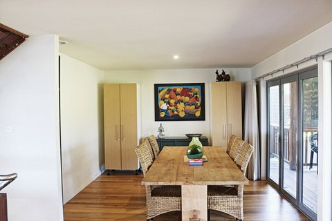 The Lodge At Eden Cove - Accommodation Nelson Bay 5