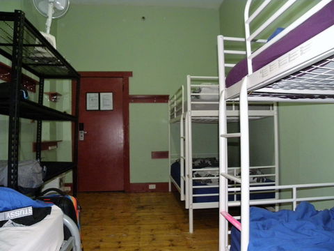 Market Tavern - Hostel And Bar - Accommodation Nelson Bay 5