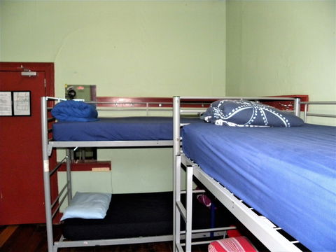 Market Tavern - Hostel And Bar - Accommodation Nelson Bay 6