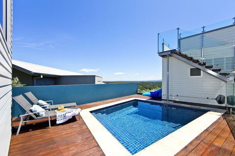 The Lookout - Accommodation Nelson Bay 4