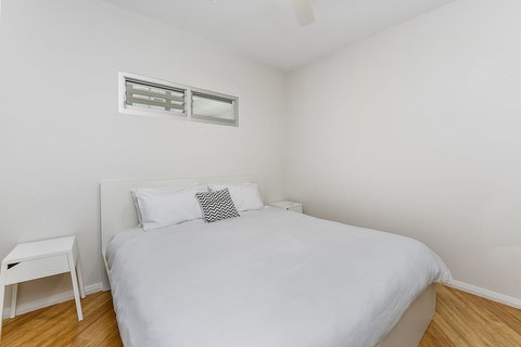 Aloha Waterfront Properties - Accommodation Nelson Bay 4