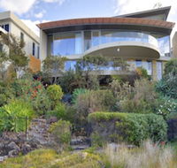 Whale View - Accommodation Nelson Bay